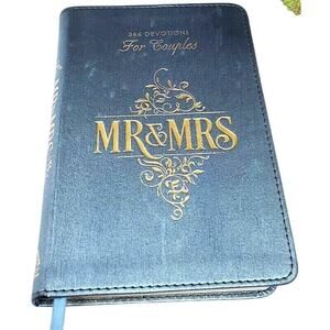 Mr & Mrs 366 Devotions For Couples Christian 365 Marriage Bible God's Word Book